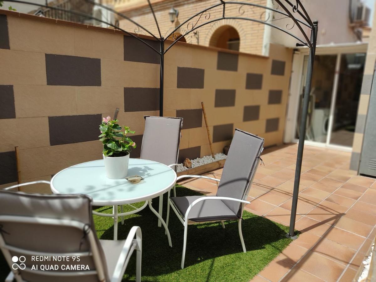 Studio di 30 m² in Appartamento con 1 bagno privato in zona Barbera del Valles Esterno foto