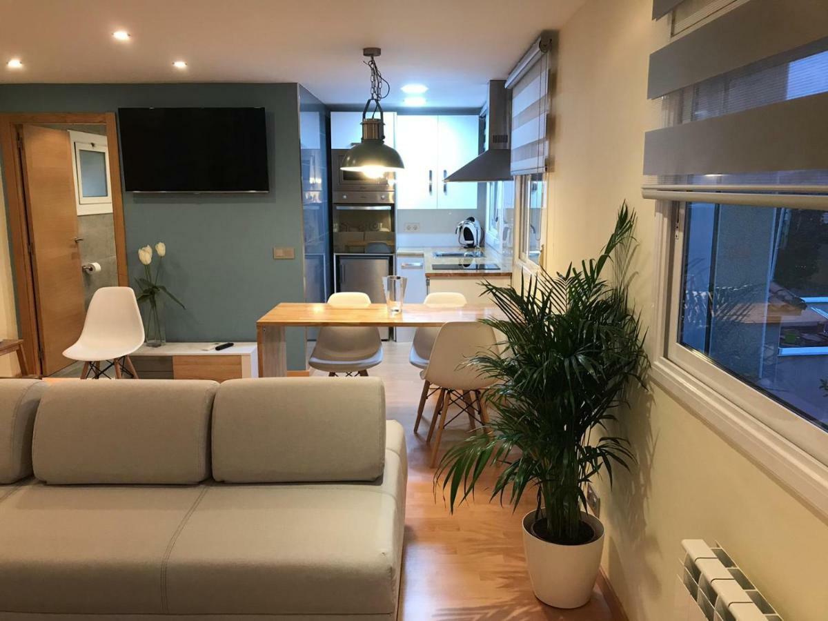 Studio di 30 m² in Appartamento con 1 bagno privato in zona Barbera del Valles Esterno foto