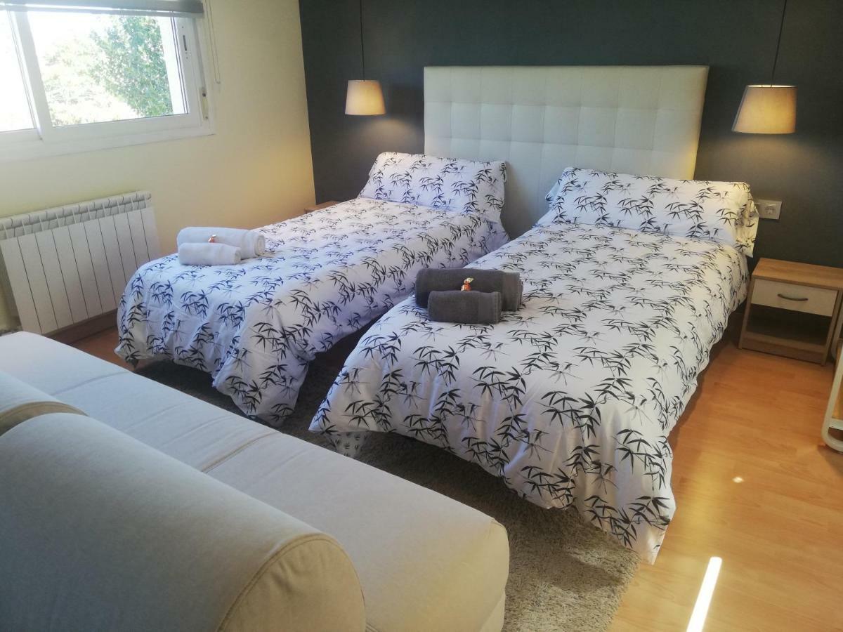 Studio di 30 m² in Appartamento con 1 bagno privato in zona Barbera del Valles Esterno foto